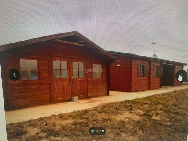 Chalet en venta en Ayora. Finca y casa de campo en Paraje San Benito. Chalets.