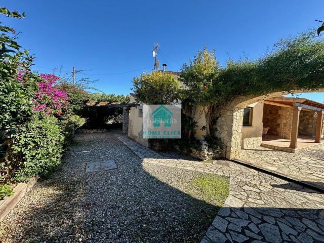 Chalet en venta en Botarell. CHALET INDEPENDIENTE DE ALTO STANDING. Chalets.