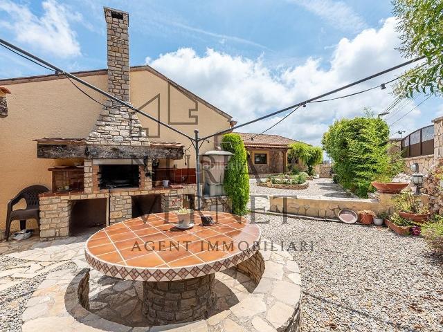 Chalet en venta en Botarell. EXCLUSIVA CASA EN BOTARELL. Chalets.