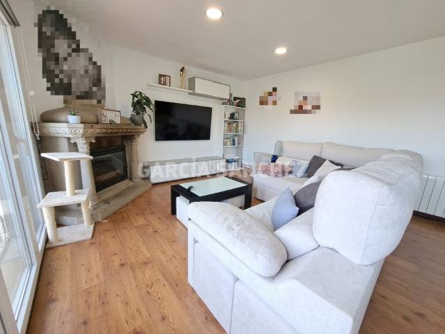 Chalet en venta en Boiro. Chalets.