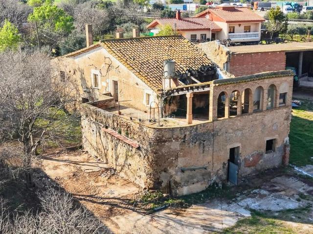 Chalet en venta en Borrassà. MAsia Urbana. Chalets.