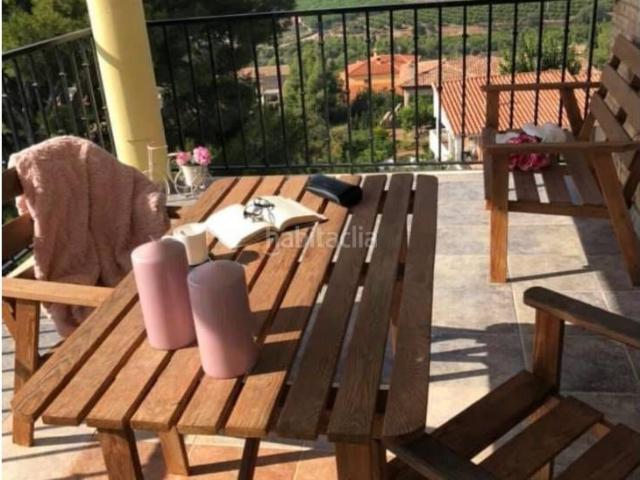 Chalet en venta en Borriol. Venta de una espectacular villa en Borriol. Chalets.