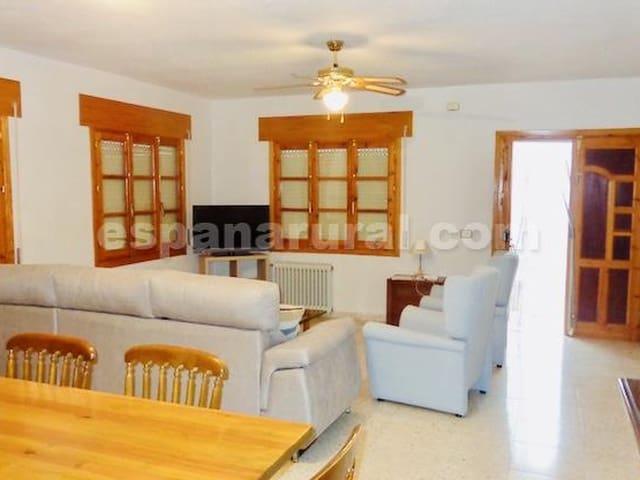 Chalet en venta en Baza, Granada