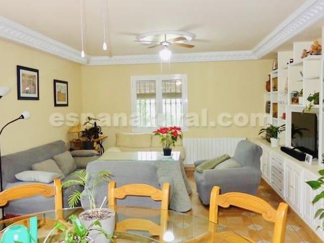 Chalet en venta en Baza, Granada