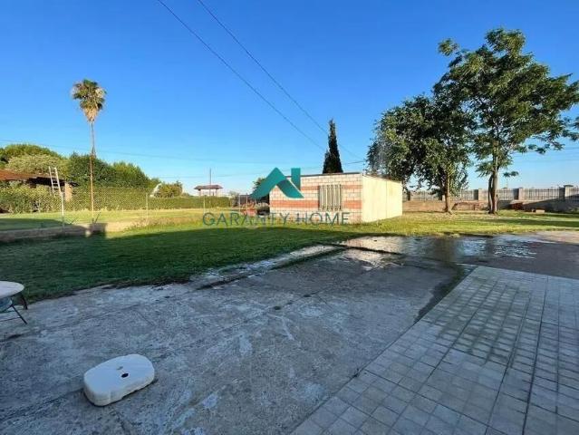 Chalet en venta en Badajoz, Carretera de Sevilla Los Montitos. Chalet en venta en Ctra de Sevilla Ronda sur, Badajoz. Chalets.
