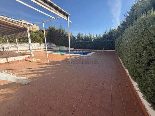 Chalet en venta en Badajoz, Las Vaguadas. CHALET CON PISCINA PRIVADA EN LAS VAGUADAS. Chalets.