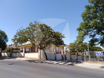 Chalet en venta en Badajoz, Las Vaguadas. CHALET DE 600 M2 CON PARCELA DE 1082 M2 EN VENTA ZONA LAS VAGUADAS. Chalets.