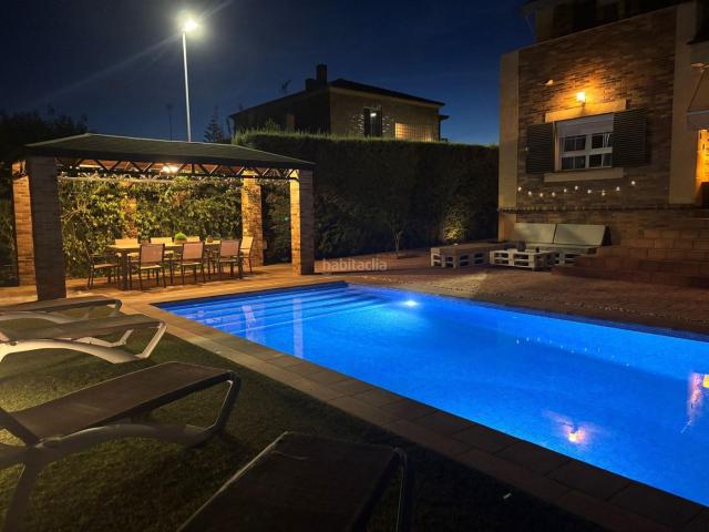 Chalet en venta en Badajoz, Las Vaguadas. EXCLUSIVO CHALET EN LAS VAGUADAS, BADAJOZ TU NUEVO HOGAR TE ESPERA!. Chalets.