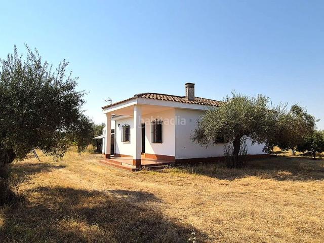Chalet en venta en Badajoz, Las Vaguadas. ?MAGNÍFICO CHALET EN LA CORCHUELA EN PROINDIVISO ?. Chalets.