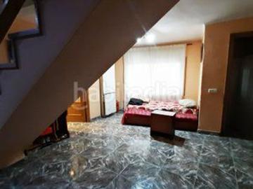 Chalet en venta en Badalona, La Salut. Se vende luminosa casa adosada en la Salud, Badalona. Chalets.