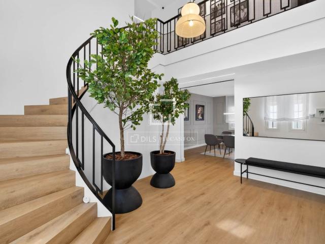 Chalet en venta en Badalona, Mas Ram. Casa en excelentes condiciones de 6 dormitorios en venta en Badalona, Barcelona. Chalets.