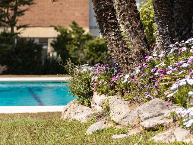 Chalet en venta en Badalona, Mas Ram. Chalet con amplia parcela. Chalets.