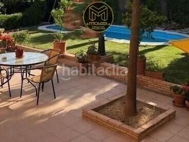 Chalet en venta en Baeza. CHALET EN LA YEDRA. Chalets.