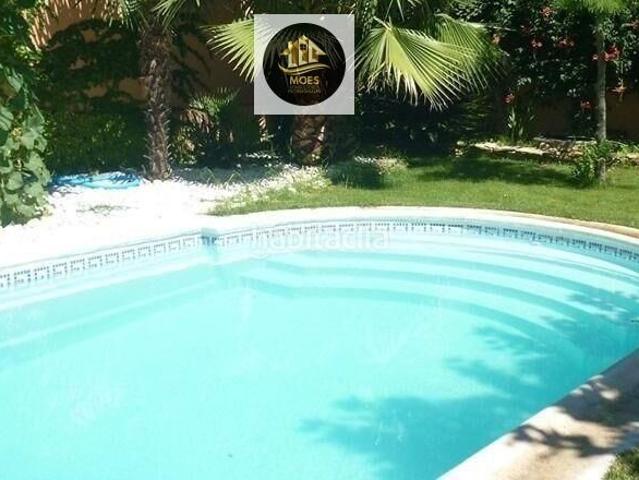 Chalet en venta en Baeza. Chalet en venta en La Yedra, 5 dormitorios. Chalets.