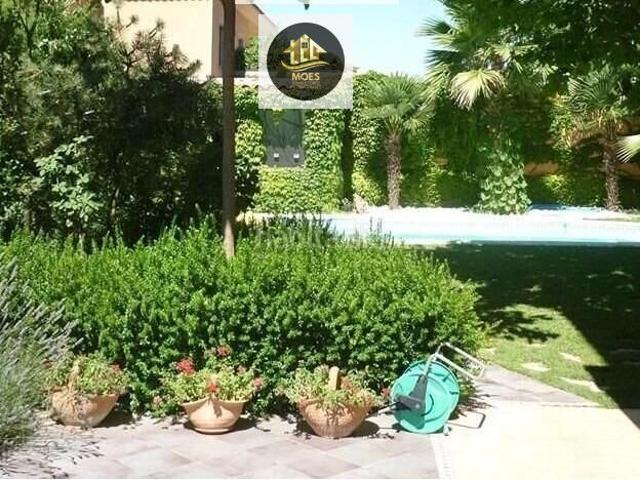 Chalet en venta en Baeza. Chalet en venta en La Yedra, 5 dormitorios. Chalets.