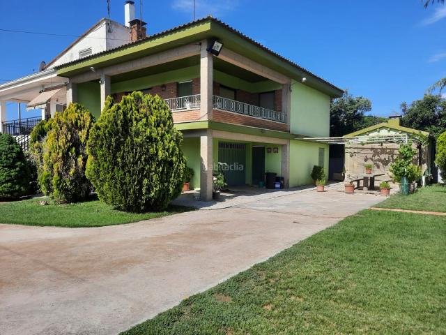 Chalet en venta en Sentiu de Sió La. Chalets Sentiu de Sió.