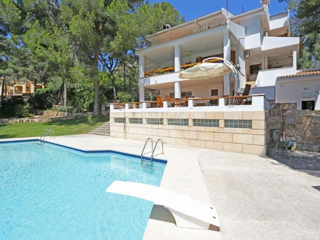 Chalet en venta en Baleares Calvià, Costa de la Calma. Villa unifamiliar de estilo mediterráneo situada en Santa Ponsa. Chalets.