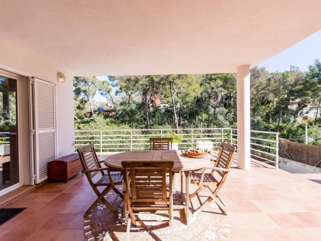 Chalet en venta en Baleares Calvià, Portals Nous. Villa unifamiliar situada en Portals Nous. Chalets.