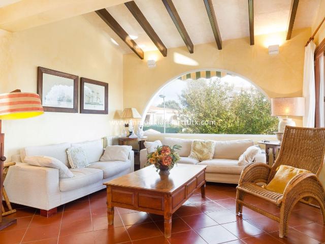 Chalet en venta en Baleares Ciutadella de Menorca, Cala en Blanes. CHALET CON PISCINA Y GARAJE. Chalets Ciutadella de.