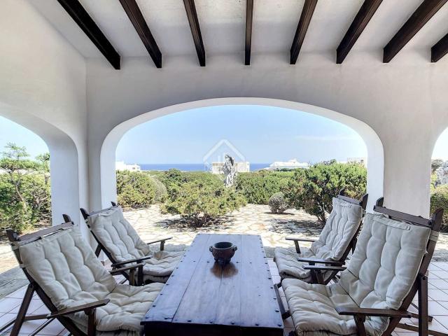 Chalet en venta en Baleares Ciutadella de Menorca, Cala Morell. Impresionante villa de estilo menorquín con 7 dormitorios y vistas al mar en venta en Cala Morell, Ciutadella de Menorca. Chalets.
