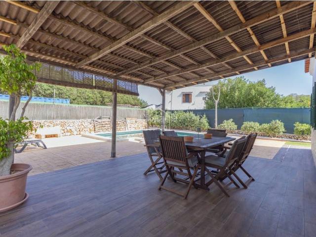 Chalet en venta en Baleares Alaior, Cala en Porter. Chalet con amplio jardín y piscina privada de agua salada en Son Vitamina menorca. Chalets.
