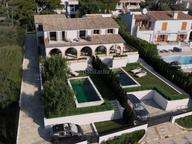 Chalet en venta en Baleares Alcúdia, Port d´Alcúdia Platja dÁlcúdia. Preciosa villa pareada con vistas a la Bahía de Alcudia en la prestigiosa urbanización de Alcanada. Chalets.
