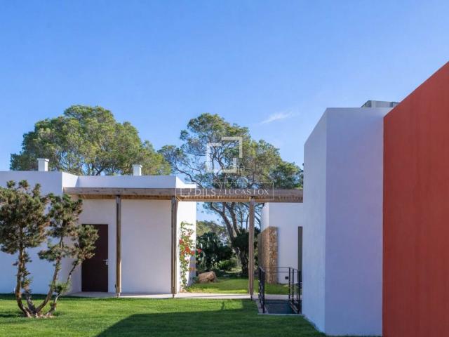 Chalet en venta en Baleares Formentera. PARAÍSO MODERNISTA EN FORMENTERA. Chalets.