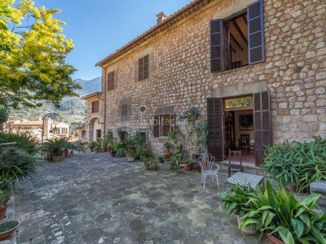 Chalet en venta en Baleares Fornalutx. Casa señorial con preciosas vistas en venta en Fornalutx, Mallorca. Chalets.
