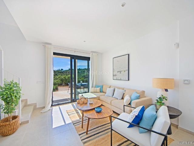 Casa en venta en Baleares Manacor, Porto Cristo. Casas adosadas de nueva construcción con un diseño moderno. Casas.