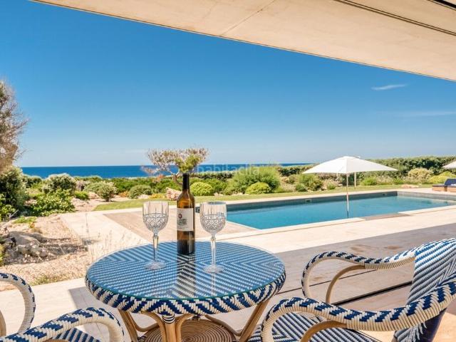 Chalet en venta en Baleares Maó Mahón, Sant Climent Es Canutells. Villa de última generación en primera línea de playa en venta en Binidalí, Menorca. Chalets Maó.