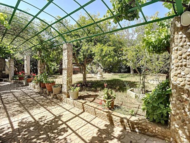 Chalet en venta en Baleares Maó Mahón, Sant Climent Es Canutells. Villa de 7 dormitorios en dos parcelas en venta en Binixica Maó, Menorca. Chalets Maó.