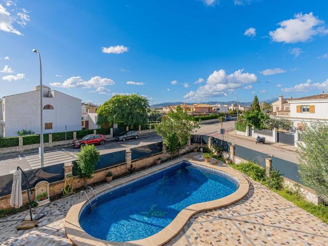 Chalet en venta en Baleares Marratxí, Pont D´Inca. CHALET UNIFAMILIAR DUPLEX, CON PISCINA Y PARKING, EN PONT DINCA NOU. Chalets.