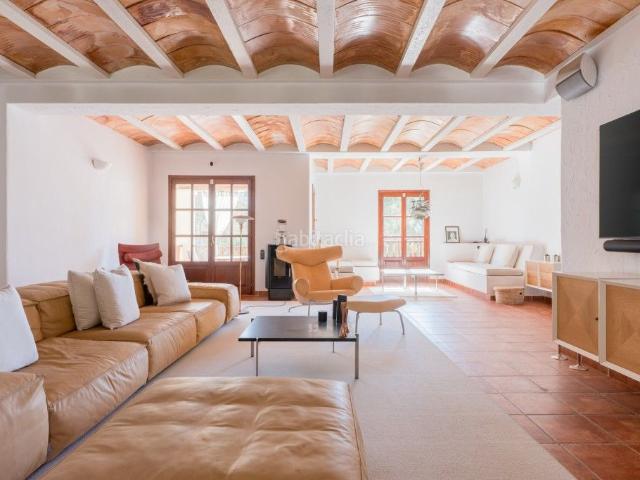 Chalet en venta en Baleares Sant Antoni de Portmany. Casa de campo con vistas al valle en venta cerca de San Rafael, Ibiza. Chalets Sant Antoni de.