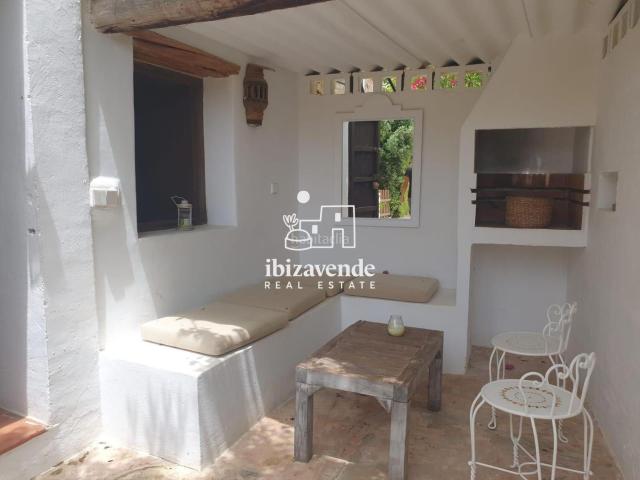 Chalet en venta en Baleares Sant Joan de Labritja. Un refugio único en la isla una finca rústica de ensueño en el corazón de Ibiza. Chalets Sant Joan de.