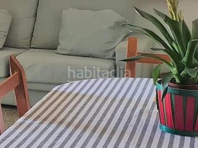 Chalet en venta en Baleares Sant Joan de Labritja. Villa con terraza, Islas Baleares, Ibiza. 3 habitaciones 319 m² 4,5 kilómetros al mar. Chalets Sant Joan de.