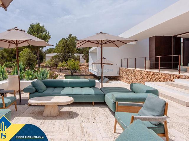 Chalet en venta en Baleares Sant Josep de sa Talaia, Es Cubells. Villa con piscina, Islas Baleares, Ibiza. 7 habitaciones 665 m² 700 metros al mar. Chalets Sant Josep de sa.