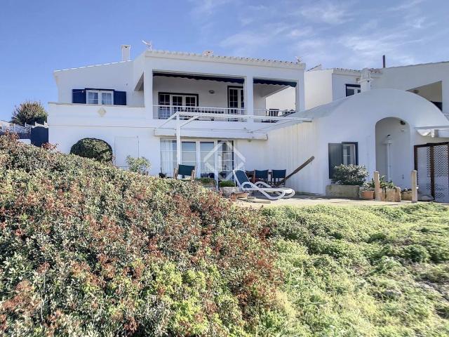 Chalet en venta en Baleares Sant Lluís, Biniancolla Punta Prima. Villa de 3 dormitorios con vistas al mar y licencia turística en venta en Biniancolla, Sant Lluís, Menorca. Chalets Sant.