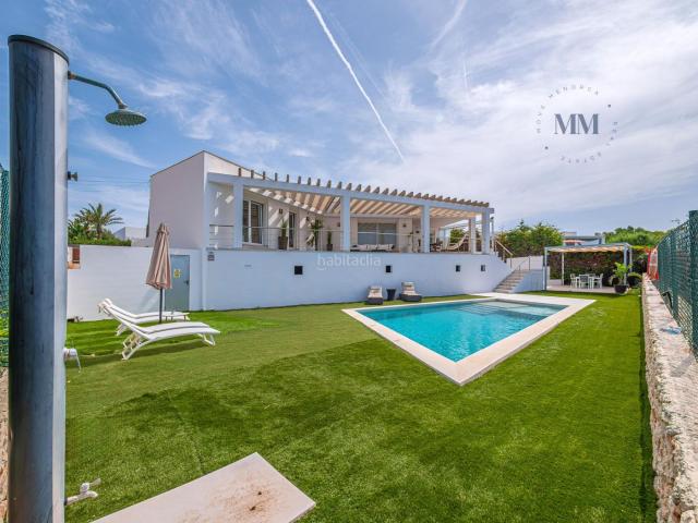 Chalet en venta en Baleares Sant Lluís, Biniancolla Punta Prima. chalet con licencia turística en venta en menorca. Chalets Sant.