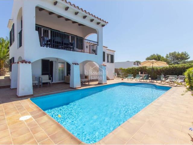 Chalet en venta en Baleares Sant Lluís, Binibèquer. Chalet con vistas mar en Binibeca Vell, Menorca. Chalets Sant.