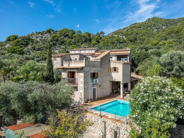 Chalet en venta en Baleares Selva. Diamante en Bruto en Binibona Selva Esencia Mallorquina con Vistas a la Tramuntana y Licencia Vacacional para 6 Plazas. Chalets.