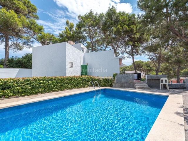 Chalet en venta en Baleares Pollença, Cala Sant Vicenç. Villa con licencia vacacional en venta en Cala San Vicente, norte de Mallorca. Chalets.