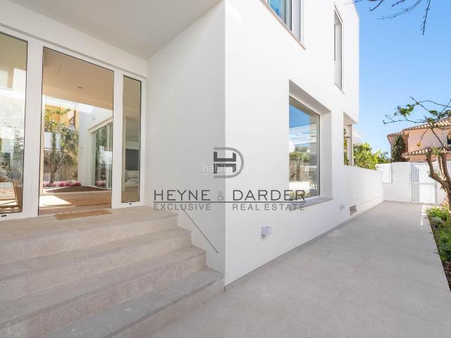 Chalet en venta en Baleares Palma de Mallorca, Ciudad Jardín. EXCLUSIVA VILLA CON PISCINA PRIVADA EN CIUDAD JARDÍN MODERNO CONTEMPORÁNEO A PASOS DEL MAR. Chalets Palma de.
