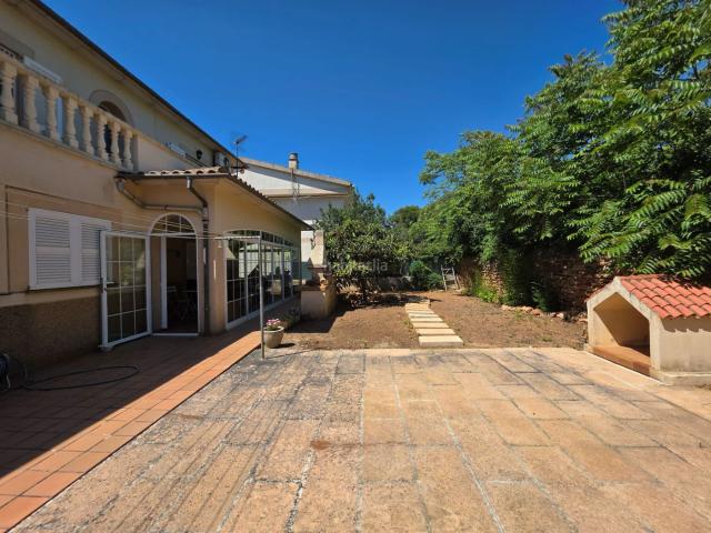Chalet en venta en Baleares Palma de Mallorca, El Secar de la Real. Privacidad, amplitud y calidad de vida en Palma. Chalet independiente con jardines, sala multiusos y posibilidad de piscina.
