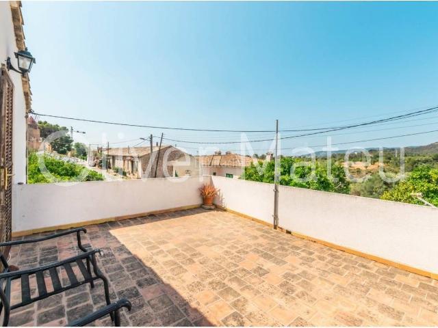 Chalet en venta en Baleares Palma de Mallorca, Establiments. CASA MALLORQUINA DE DOS PLANTAS CON GARAJE, TERRAZA Y SOLAR DE 1075 M ² EN ESTABLIMENTS. Chalets Palma de.
