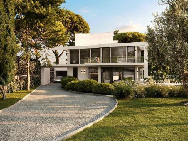 Chalet en venta en Barcelona, Pedralbes. Casa chalet privacidad. Chalets.