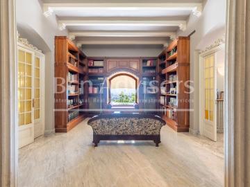 Chalet en venta en Barcelona, Sant Gervasi Bonanova. Espectacular villa modernista catalogada con vistas panorámicas en La Bonanova. Chalets.