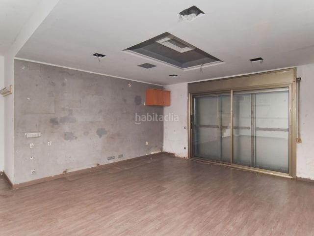 Chalet en venta en Barcelona, Torre Baró. EXCLUSIVA VIVIENDA UNIFAMILIAR CON PISCINA Y GARAJE. Chalets.