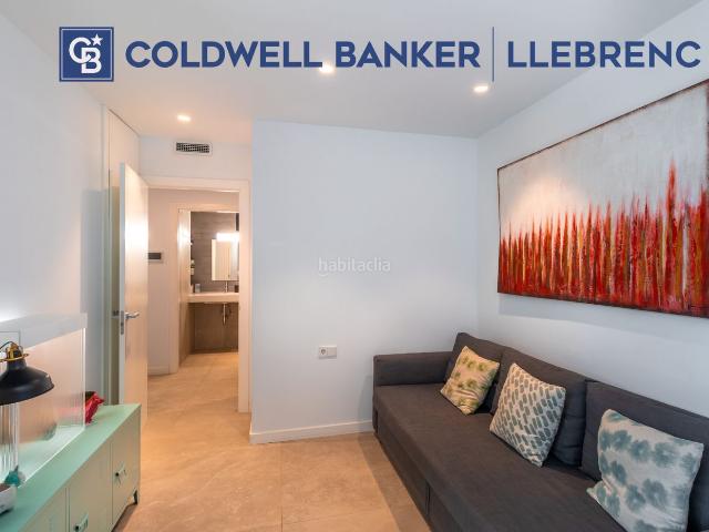 Chalet en venta en Barcelona, Vallvidrera Tibidabo Les Planes. Casa con piscina y solárium en venta en Font del Mont, una zona única y exclusiva. Chalets.