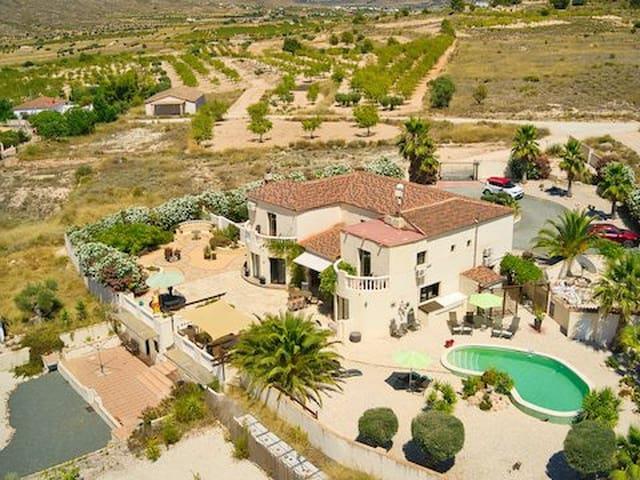 Chalet en venta en Barbarroja, Alicante