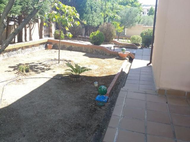 Chalet en venta en Bargas. Chalets.